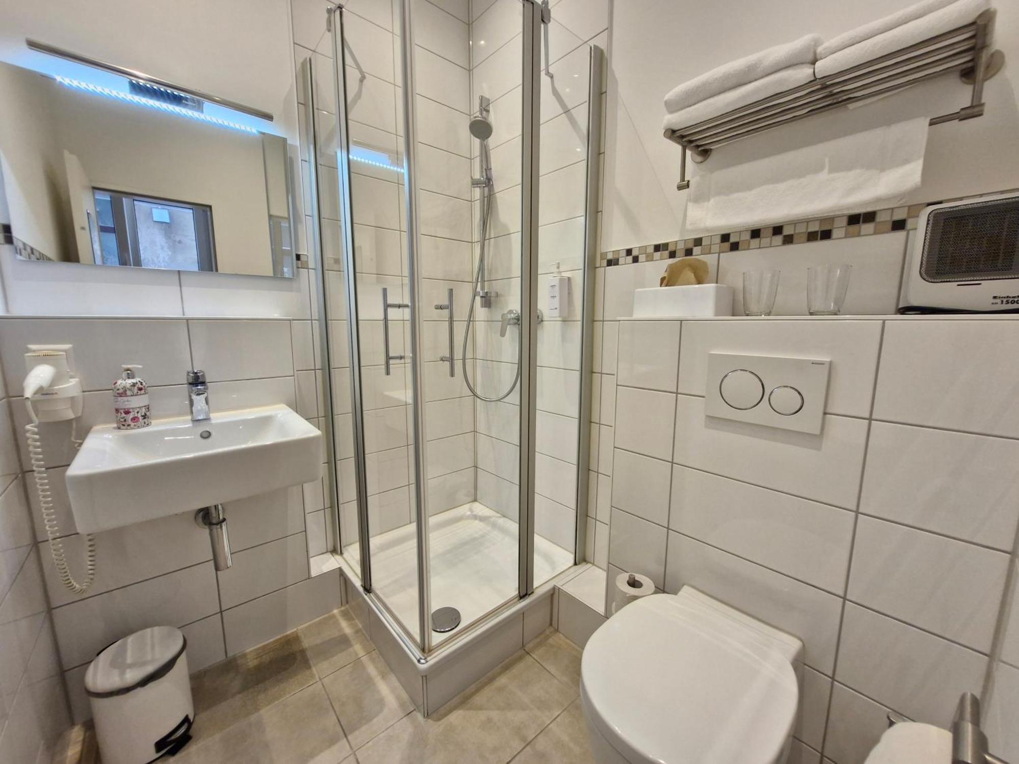 List Five - Your British Guesthouse Stuttgart Exterior foto